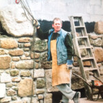 Raising date stone